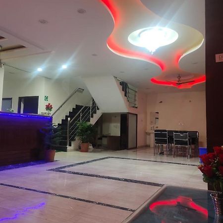 Hotel Kb Square Near Chandigarh Railway Station Exteriér fotografie