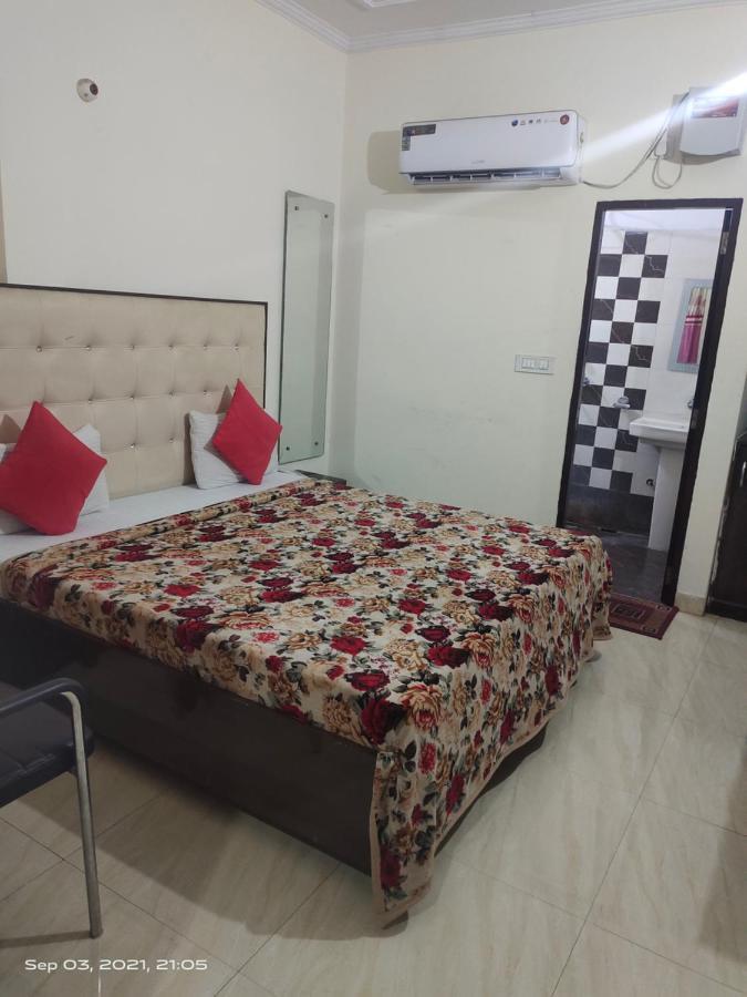 Hotel Kb Square Near Chandigarh Railway Station Exteriér fotografie