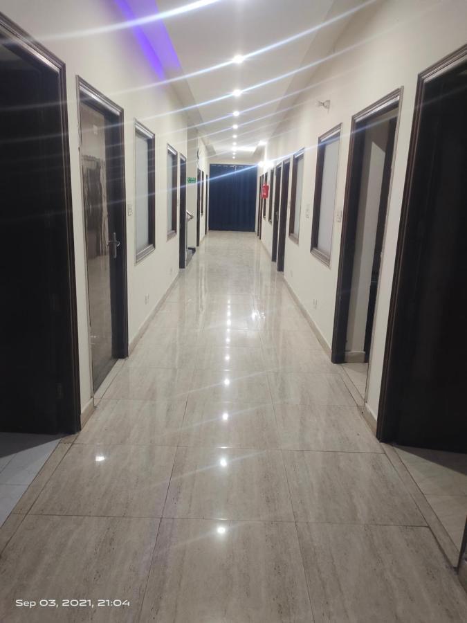 Hotel Kb Square Near Chandigarh Railway Station Exteriér fotografie
