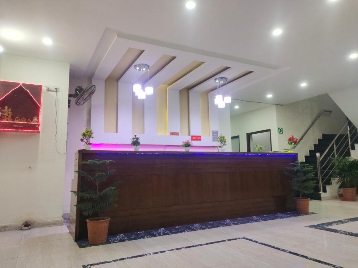 Hotel Kb Square Near Chandigarh Railway Station Exteriér fotografie