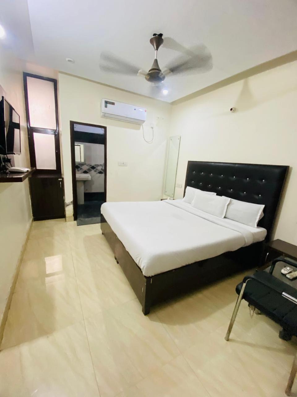Hotel Kb Square Near Chandigarh Railway Station Exteriér fotografie