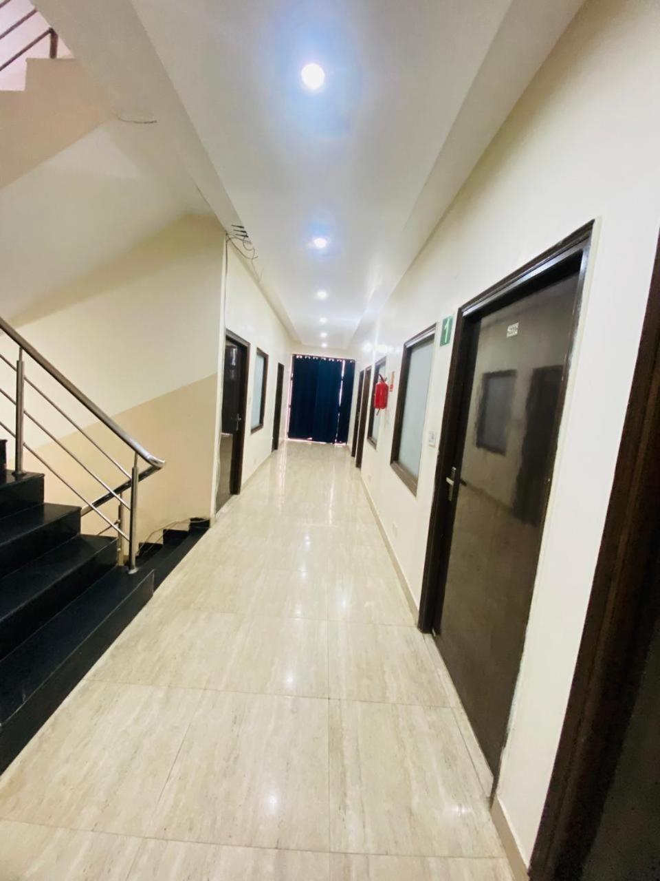 Hotel Kb Square Near Chandigarh Railway Station Exteriér fotografie